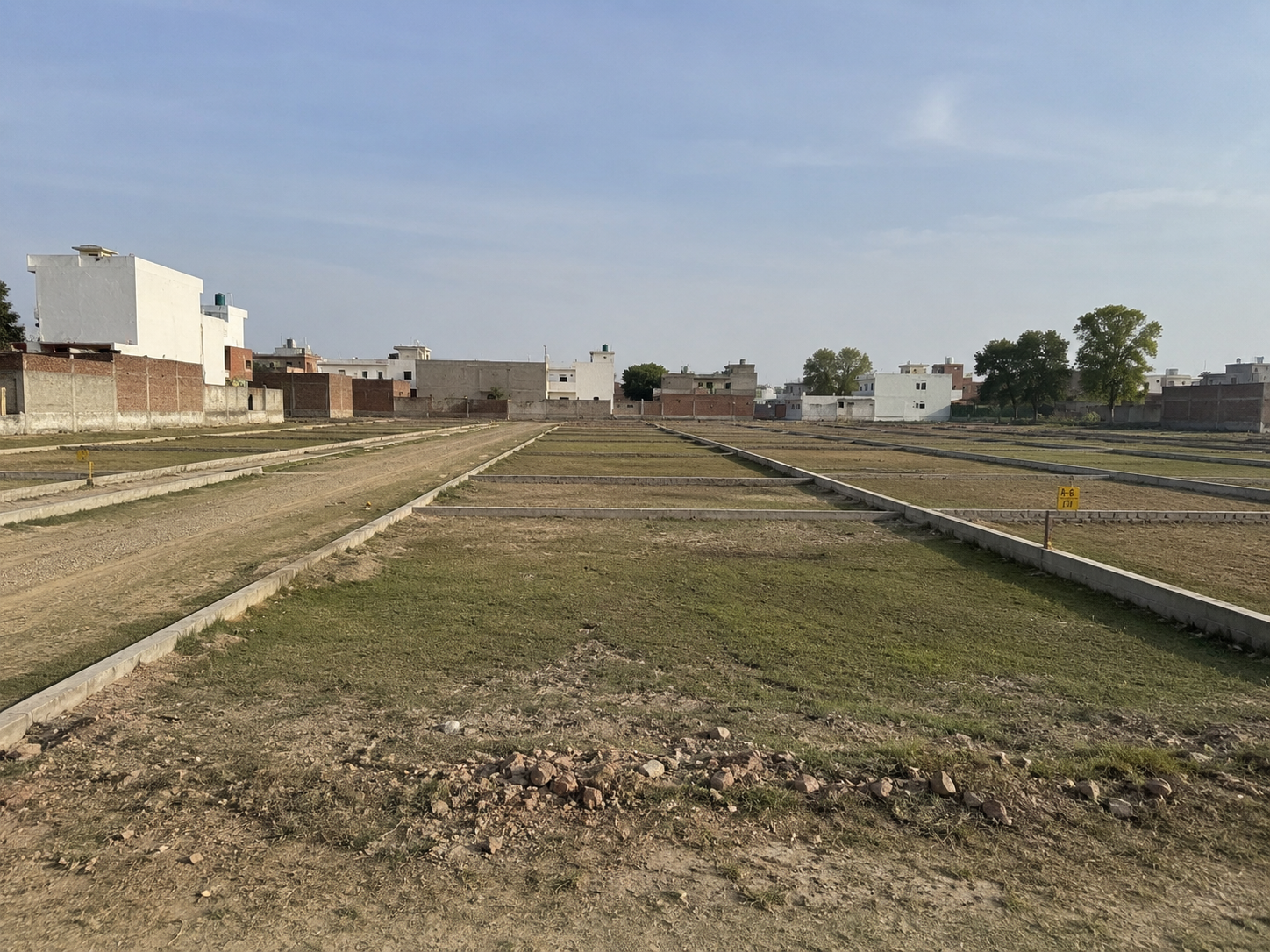 PLOT FOR SALE IN ROHINI